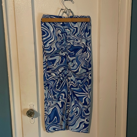 Primark Blue and White Ruched Swirl Pattern Midi Skirt - Picture 1 of 6